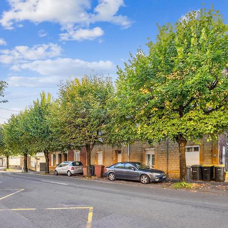 Budget Appart Avec Parking Au Centre-Ville Charleville-Mezieres Exterior foto